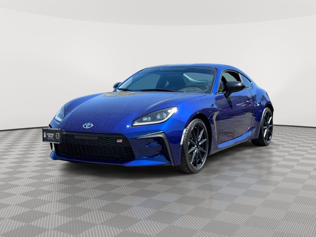 Used 2023 Toyota GR86 Premium w/ ALL Weather Mat Package (TMS) RWD image 2