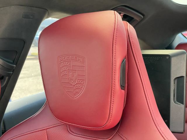 Used 2023 Porsche Taycan GTS image 5