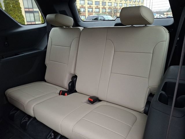 Certified 2023 Chevrolet Traverse Premier image 11