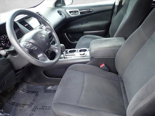 Used 2013 Nissan Pathfinder S image 9