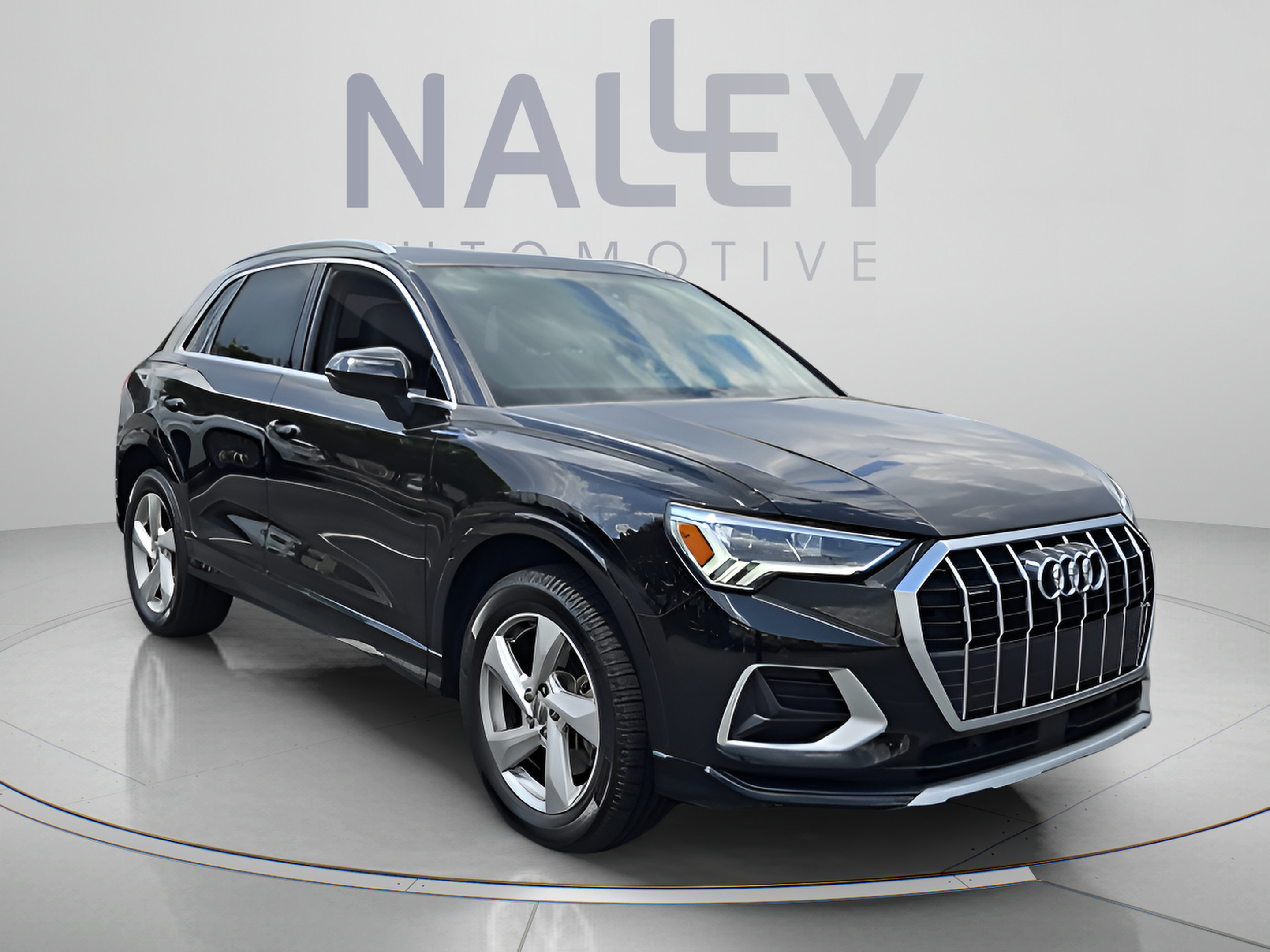 Used 2020 Audi Q3 2.0T Premium Plus w/ Premium Plus Package AWD/4WD image 7