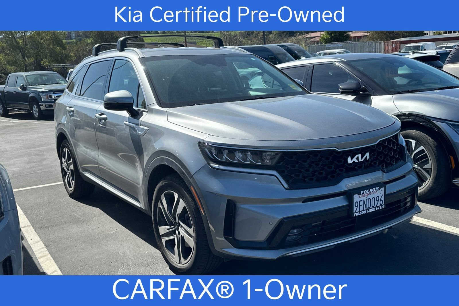 Used 2023 Kia Sorento EX image 2