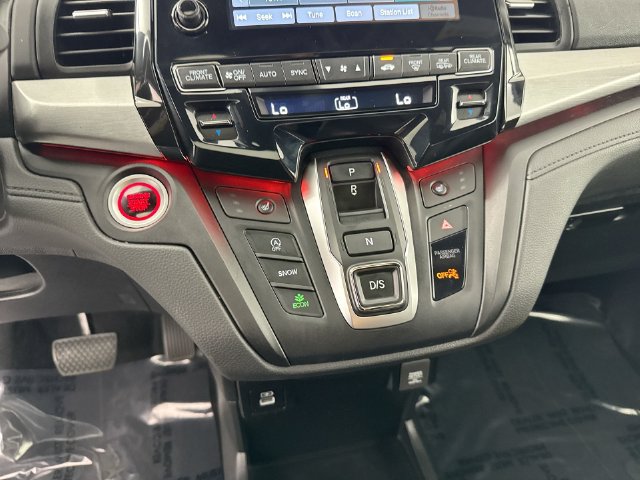 Used 2023 Honda Odyssey Sport image 17