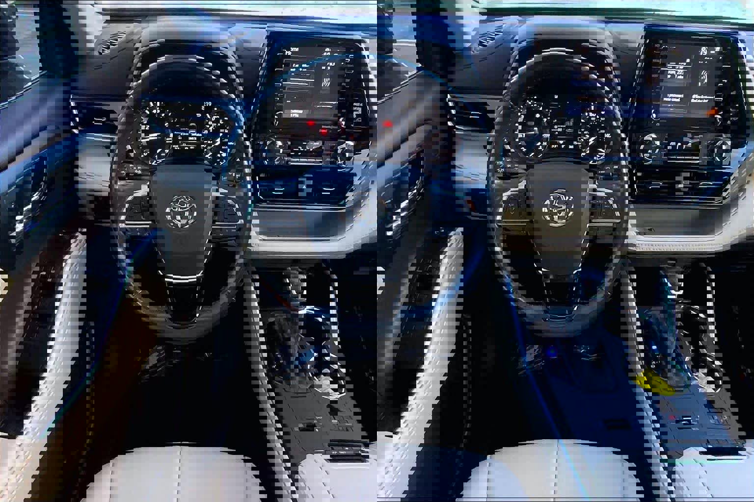 Used 2021 Toyota Highlander XLE image 6