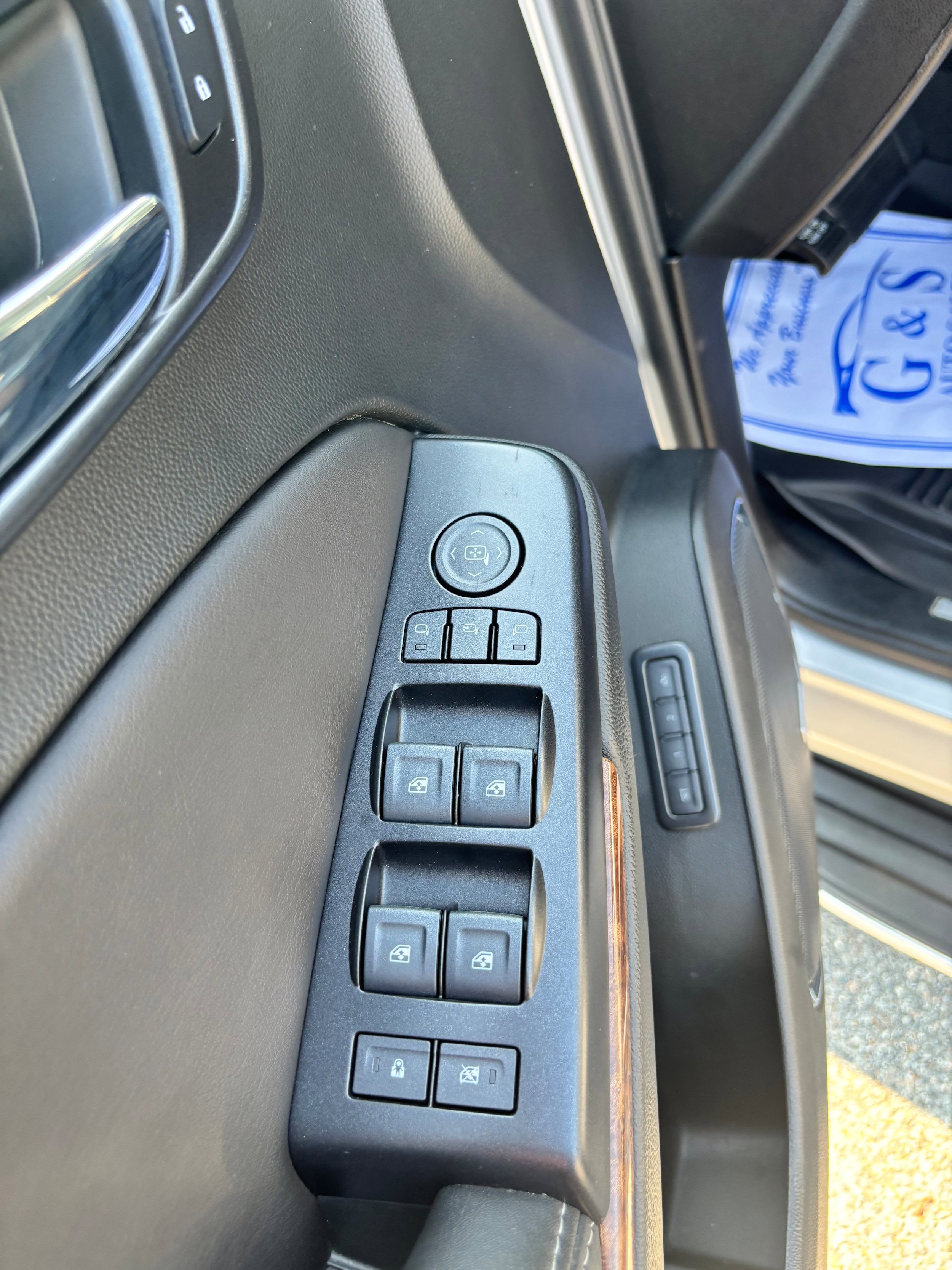Used 2019 Chevrolet Tahoe Premier RWD image 17