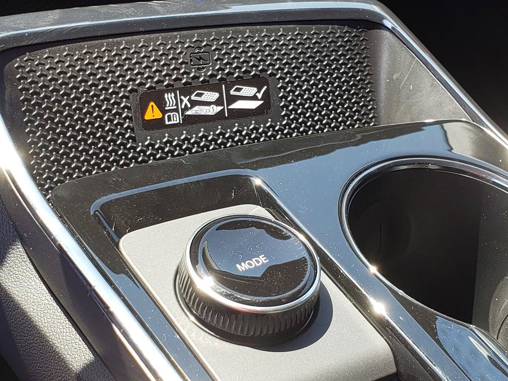 New 2026 Chevrolet Equinox RS w/ Convenience Package III FWD image 29