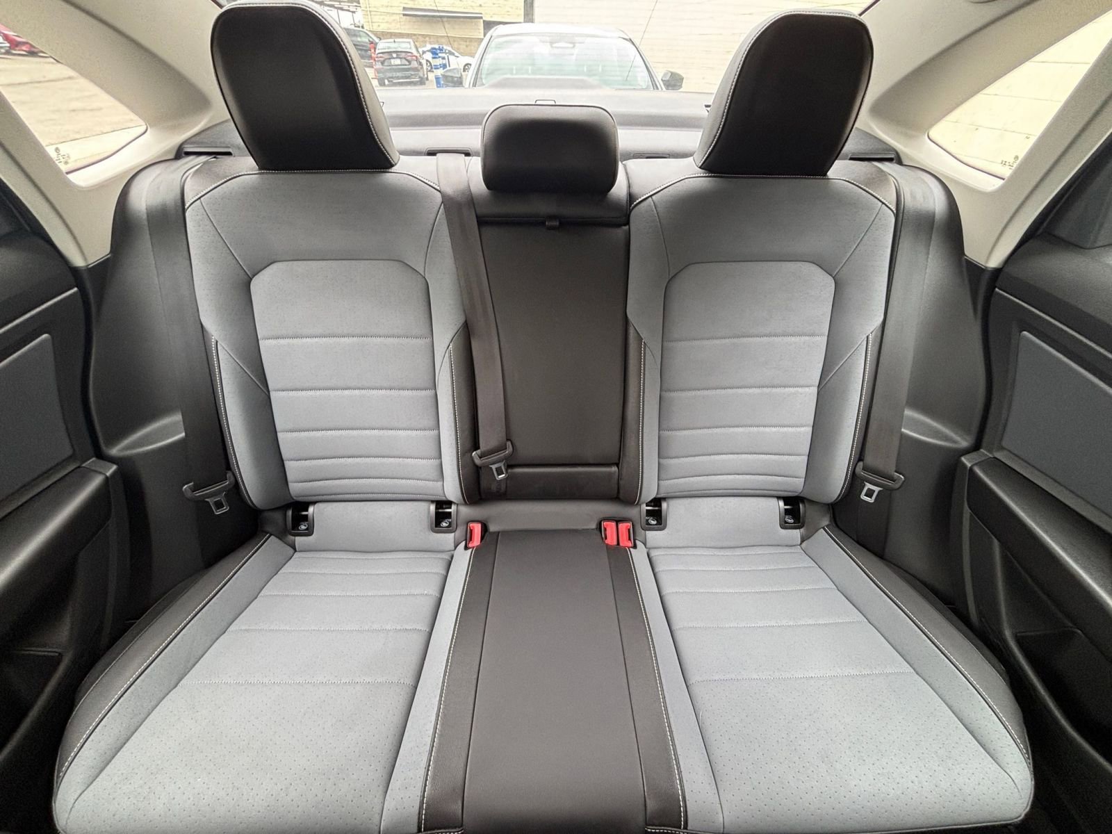 Used 2025 Volkswagen Jetta SE image 48