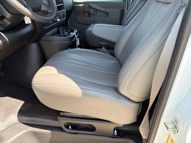 New 2025 Chevrolet Express 2500 w/ Driver Convenience Package image 9