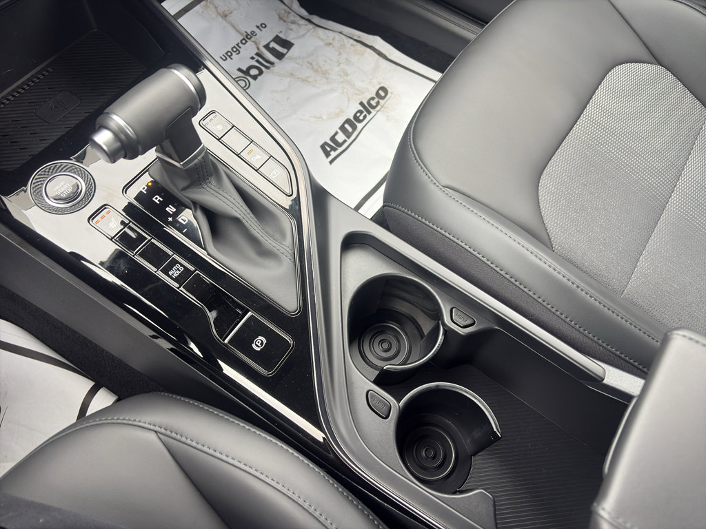 Used 2025 Kia Niro EX image 24