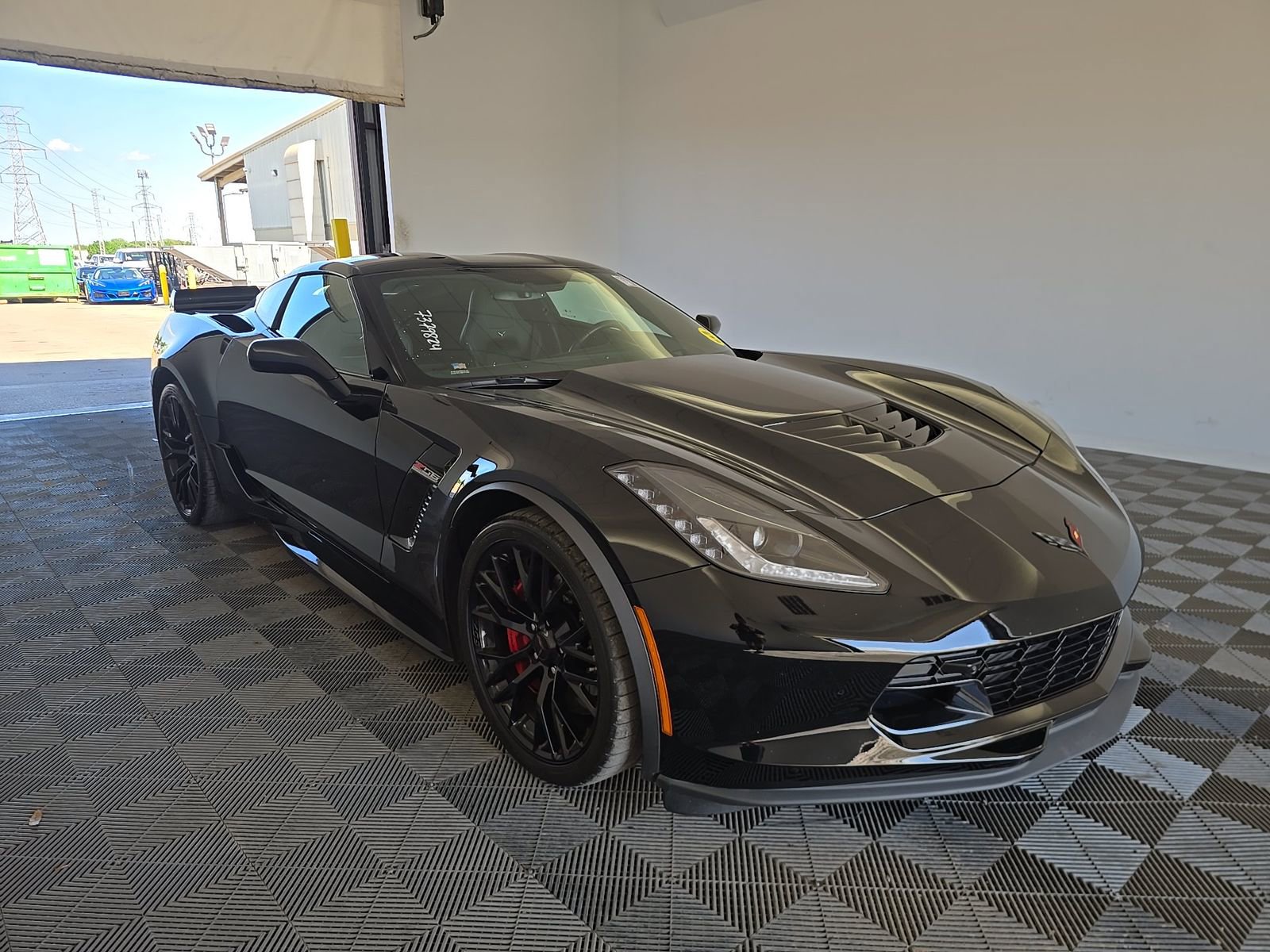 Used 2019 Chevrolet Corvette Z06 RWD image 3
