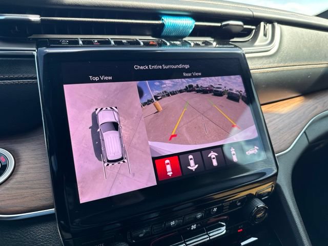 Used 2025 Jeep Grand Cherokee L Summit AWD/4WD image 19