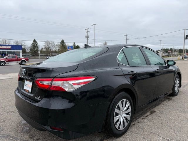Used 2019 Toyota Camry LE FWD image 5