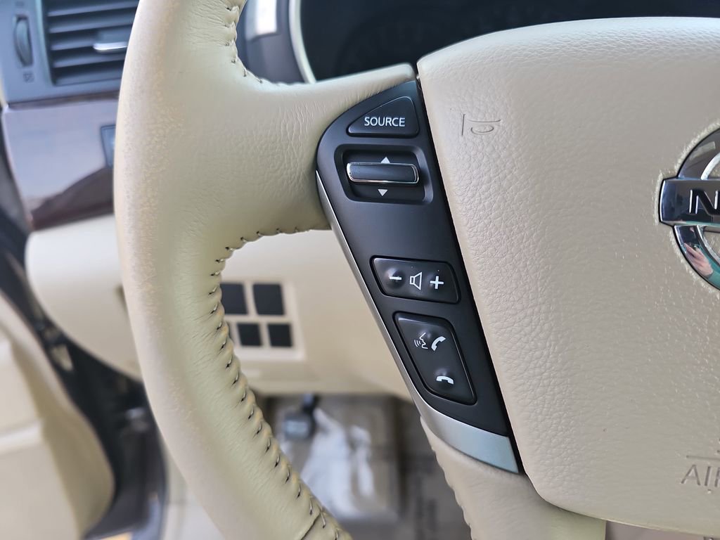 Used 2014 Nissan Quest SV w/ Leather Package image 17