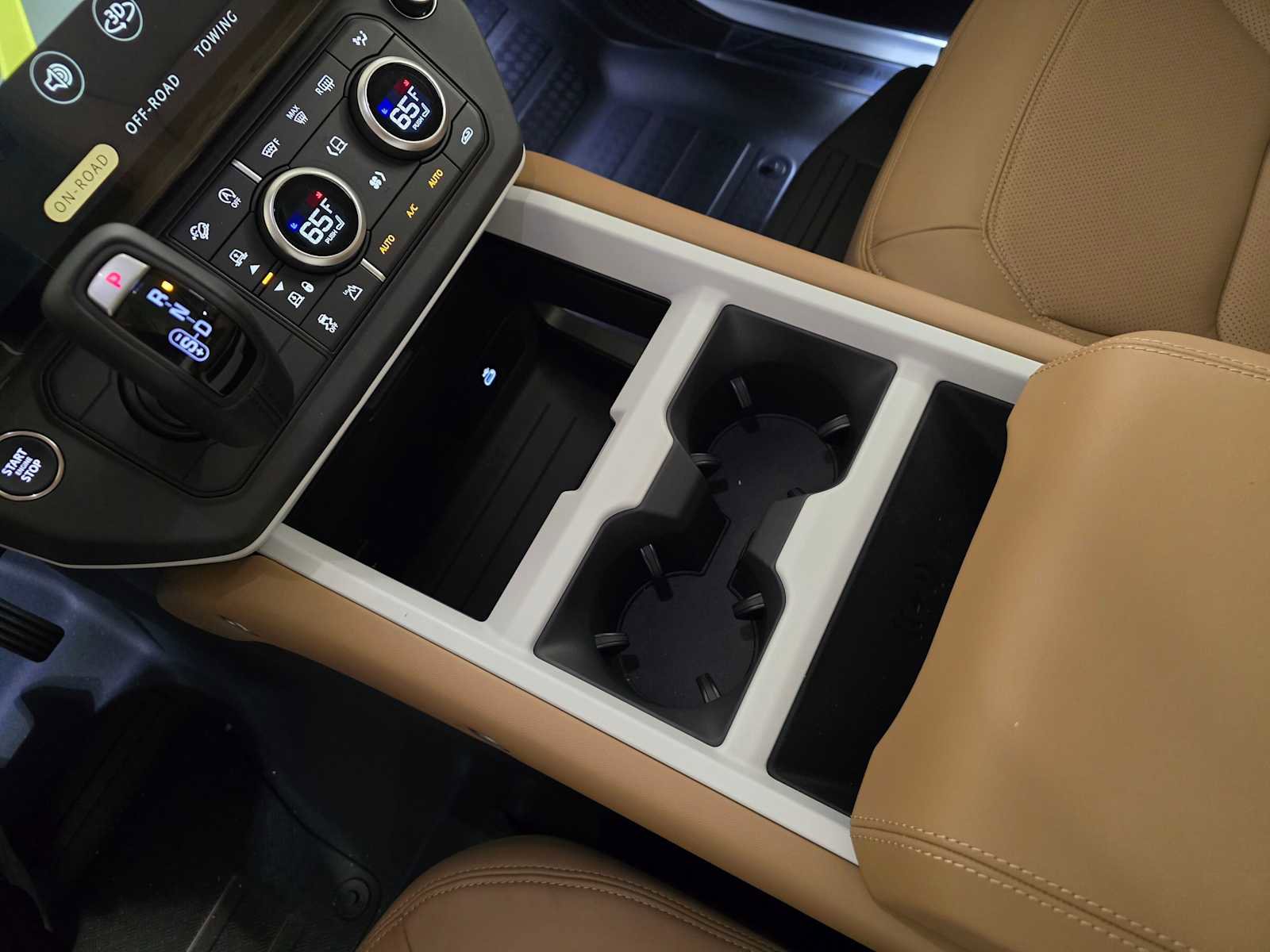 New 2026 Land Rover Defender 110 S AWD/4WD image 31