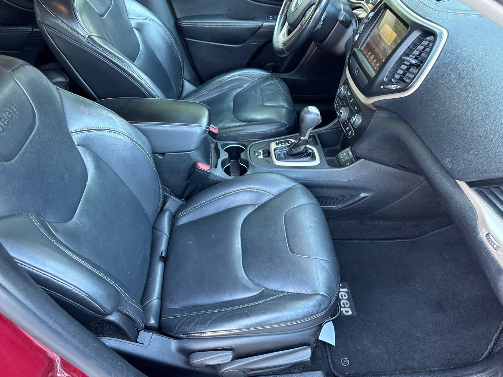 Used 2016 Jeep Cherokee Limited FWD image 15