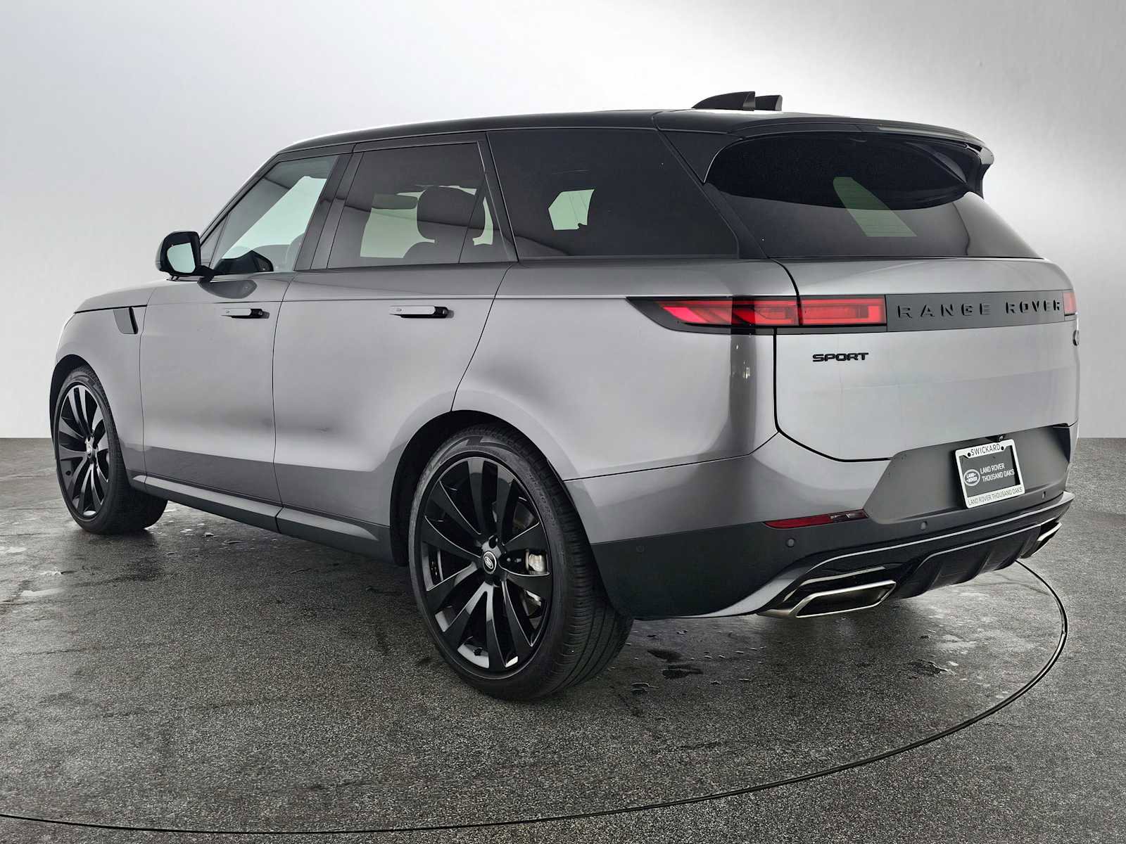 Used 2023 Land Rover Range Rover Sport SE image 3