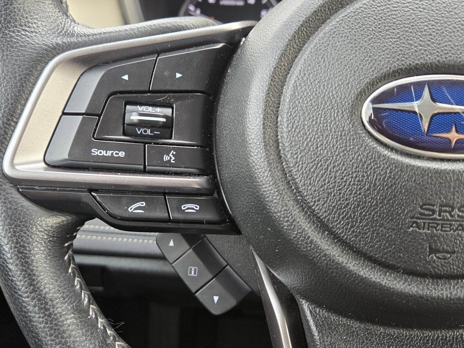 Used 2022 Subaru Outback Limited image 25