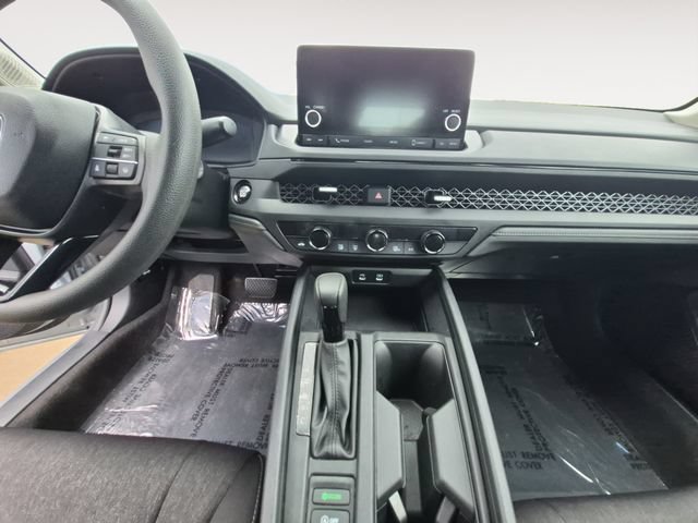 Used 2025 Honda Accord SE image 11