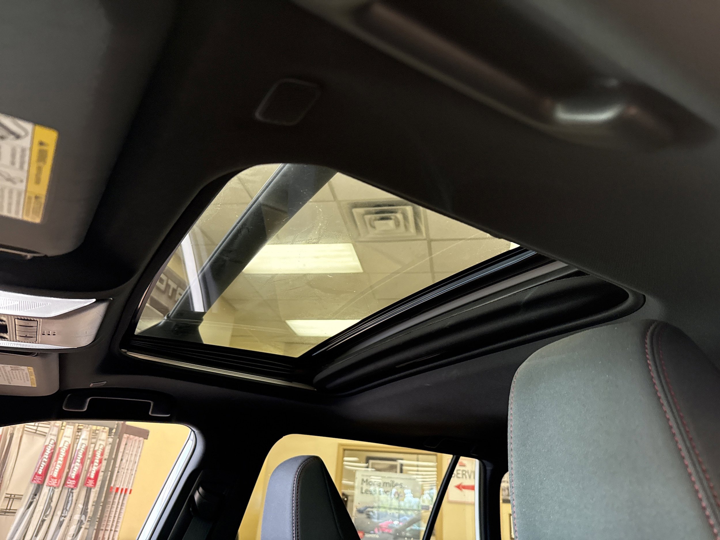 Used 2023 Toyota RAV4 SE w/ Weather & Moonroof Package AWD/4WD image 6