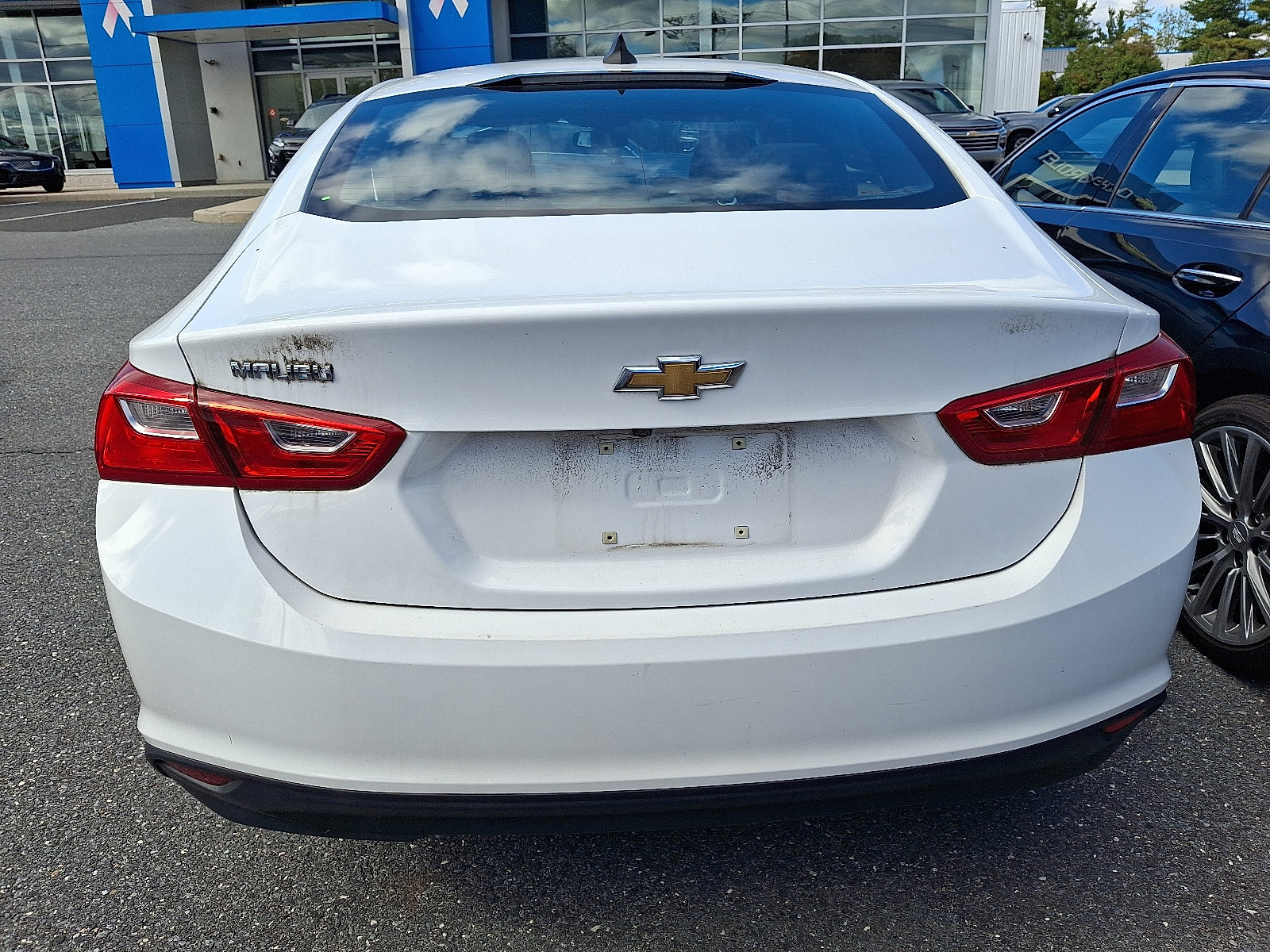 Used 2022 Chevrolet Malibu LS FWD image 6
