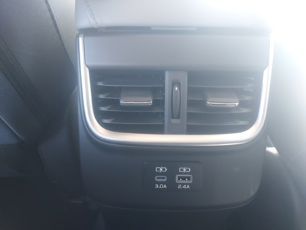 Used 2023 Subaru Outback Premium AWD/4WD image 11