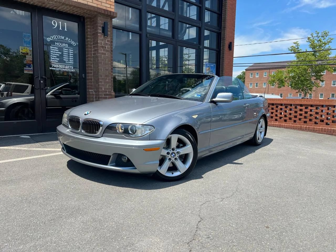 Used 2004 BMW 325Ci Convertible RWD image 2