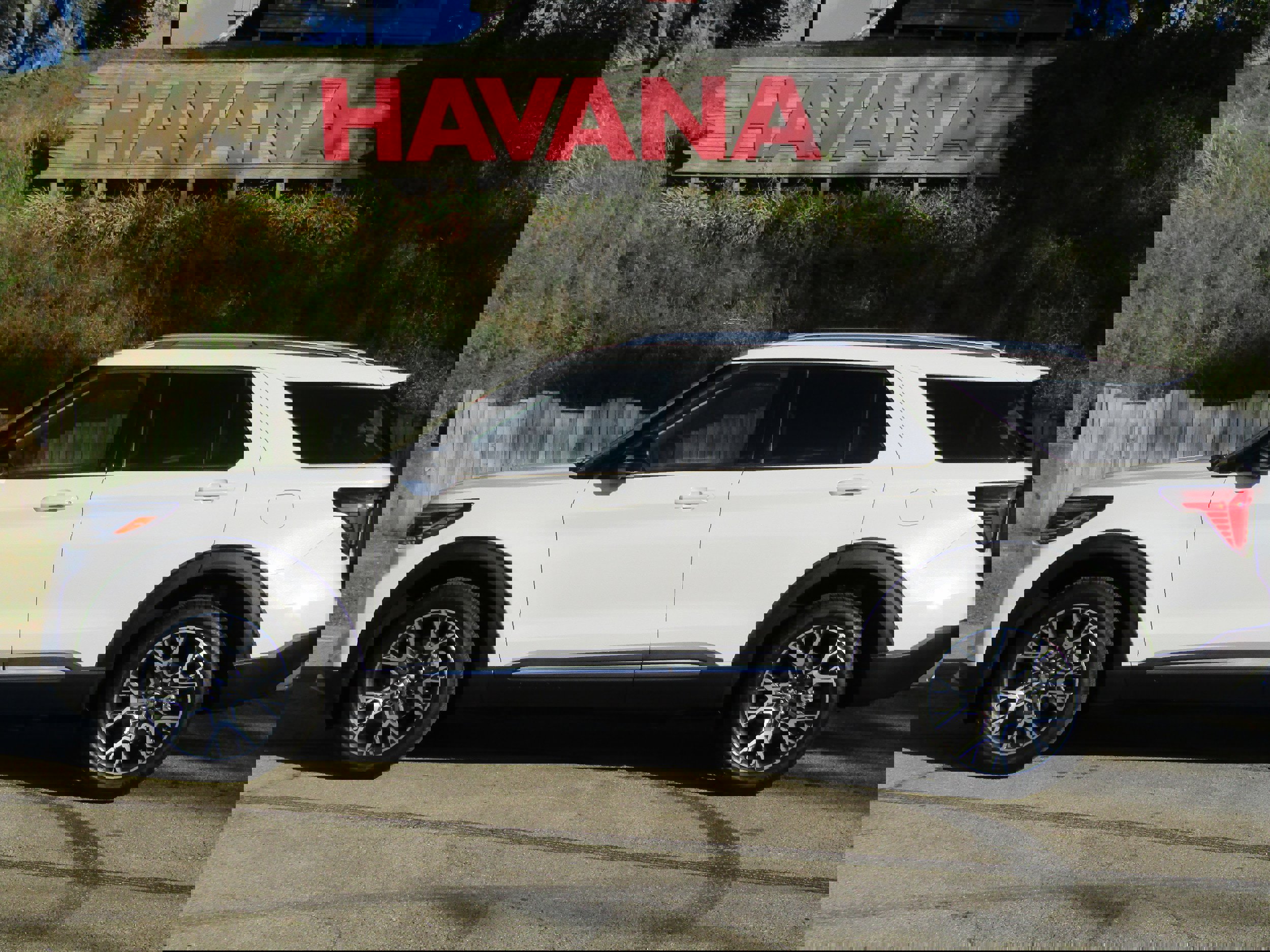 New 2025 Ford Explorer Platinum