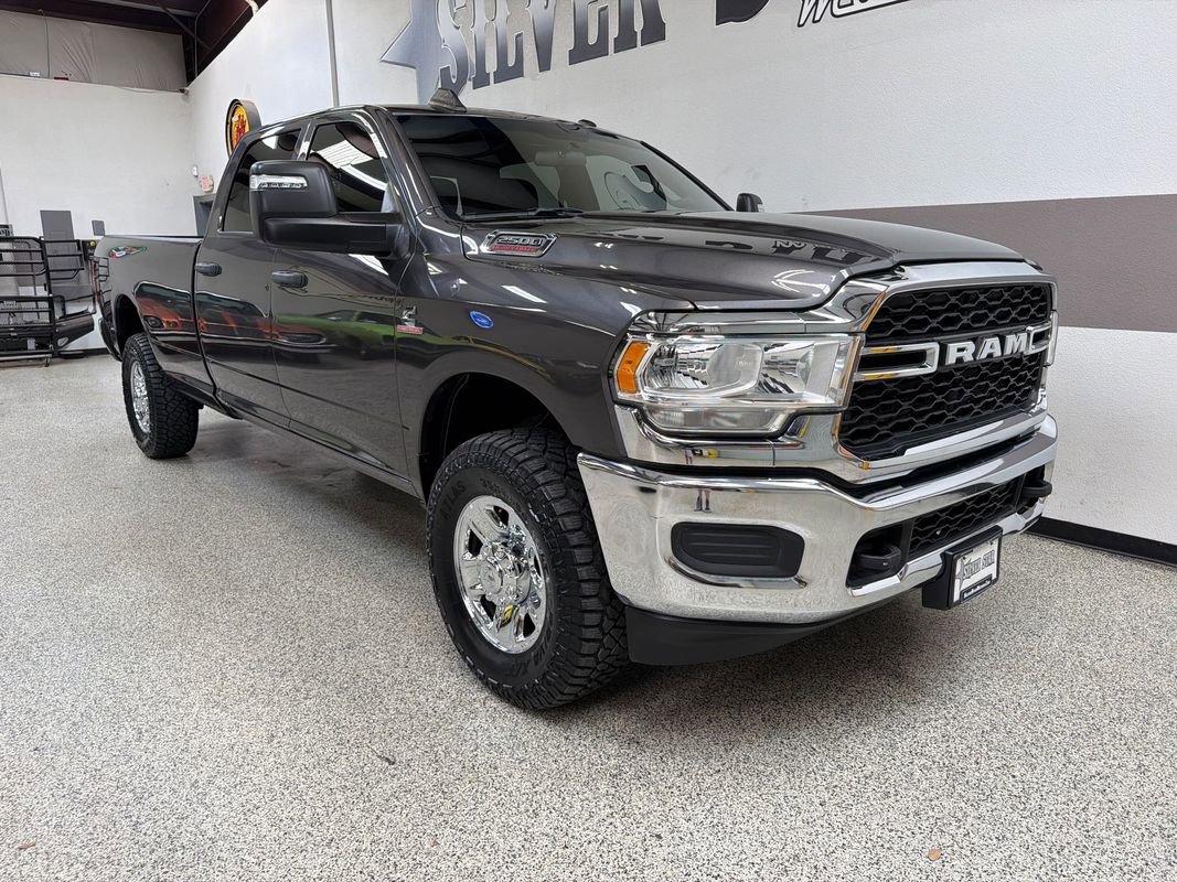 Used 2024 RAM 2500 Tradesman w/ Chrome Appearance Group AWD/4WD image 33