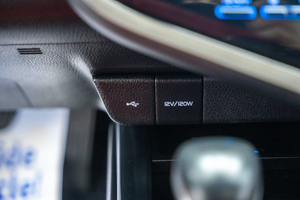Used 2020 Toyota Camry XSE w/ Navigation Package FWD image 24