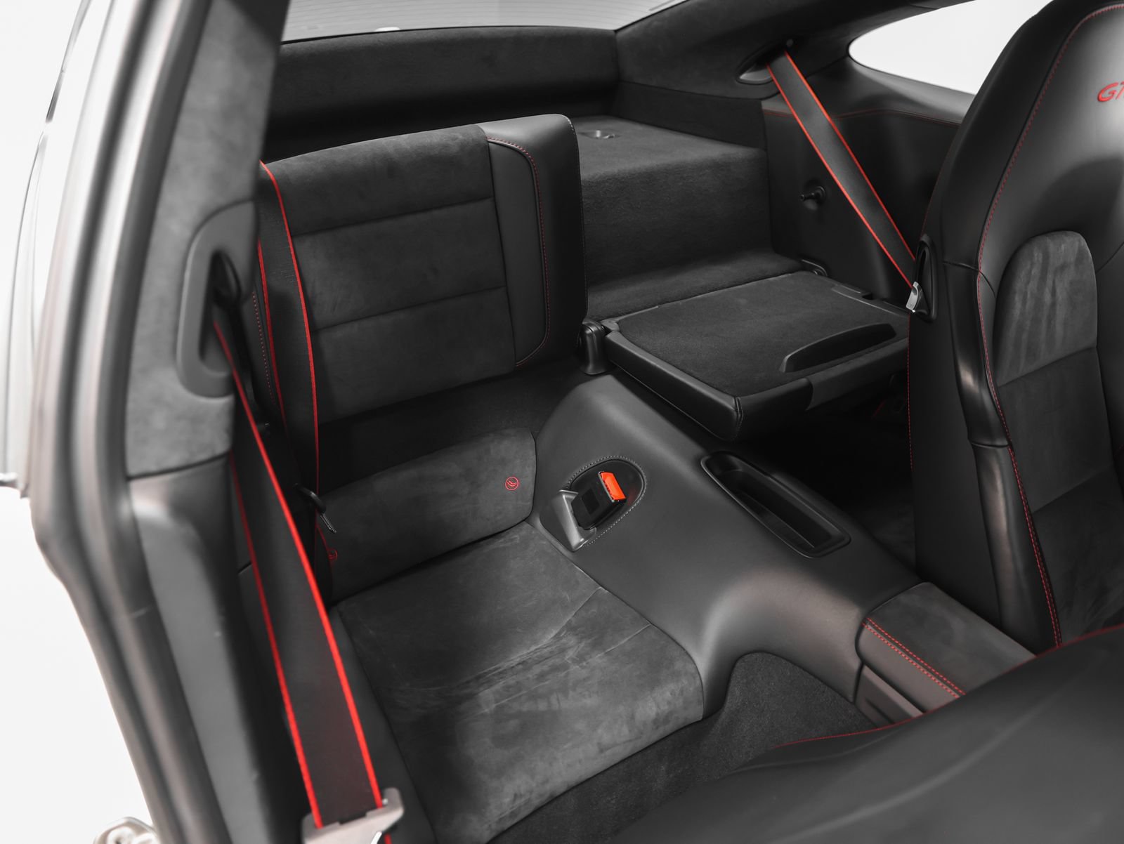 Certified 2016 Porsche 911 Carrera GTS RWD image 27