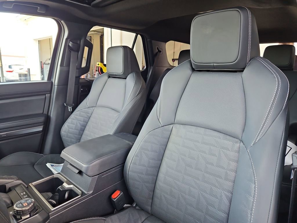 Used 2025 Toyota 4Runner TRD Off-Road Premium image 26