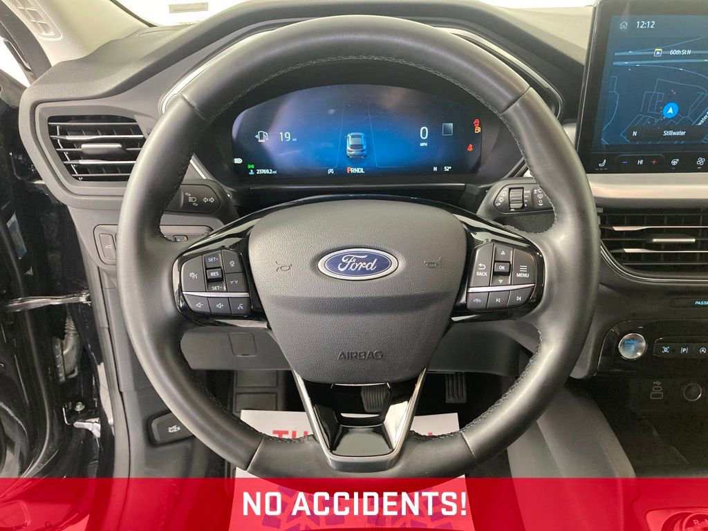 Used 2024 Ford Escape Platinum image 8