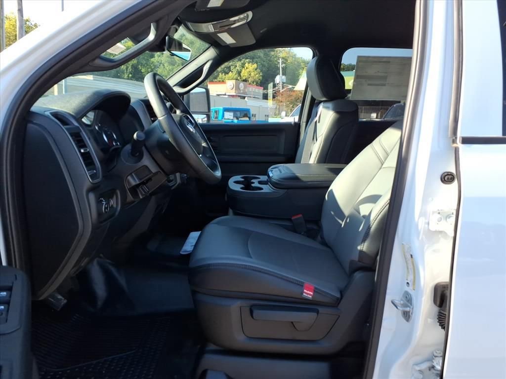 New 2026 RAM 2500 Tradesman w/ Chrome Appearance Group image 5