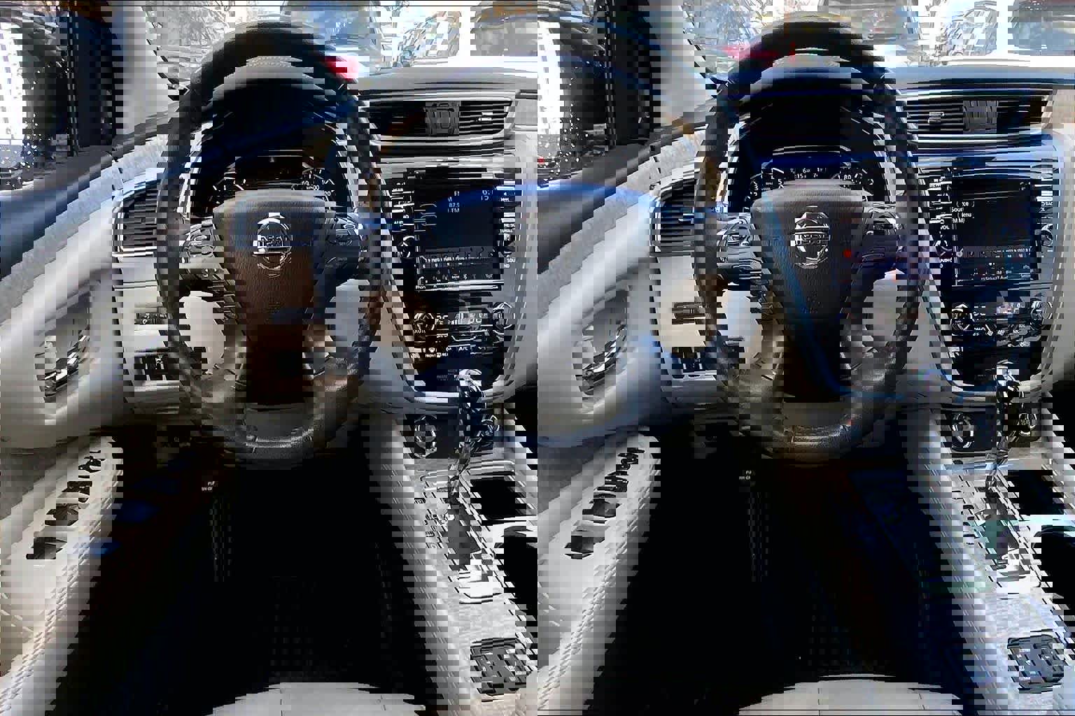 Used 2020 Nissan Murano SV w/ Premium Package image 6