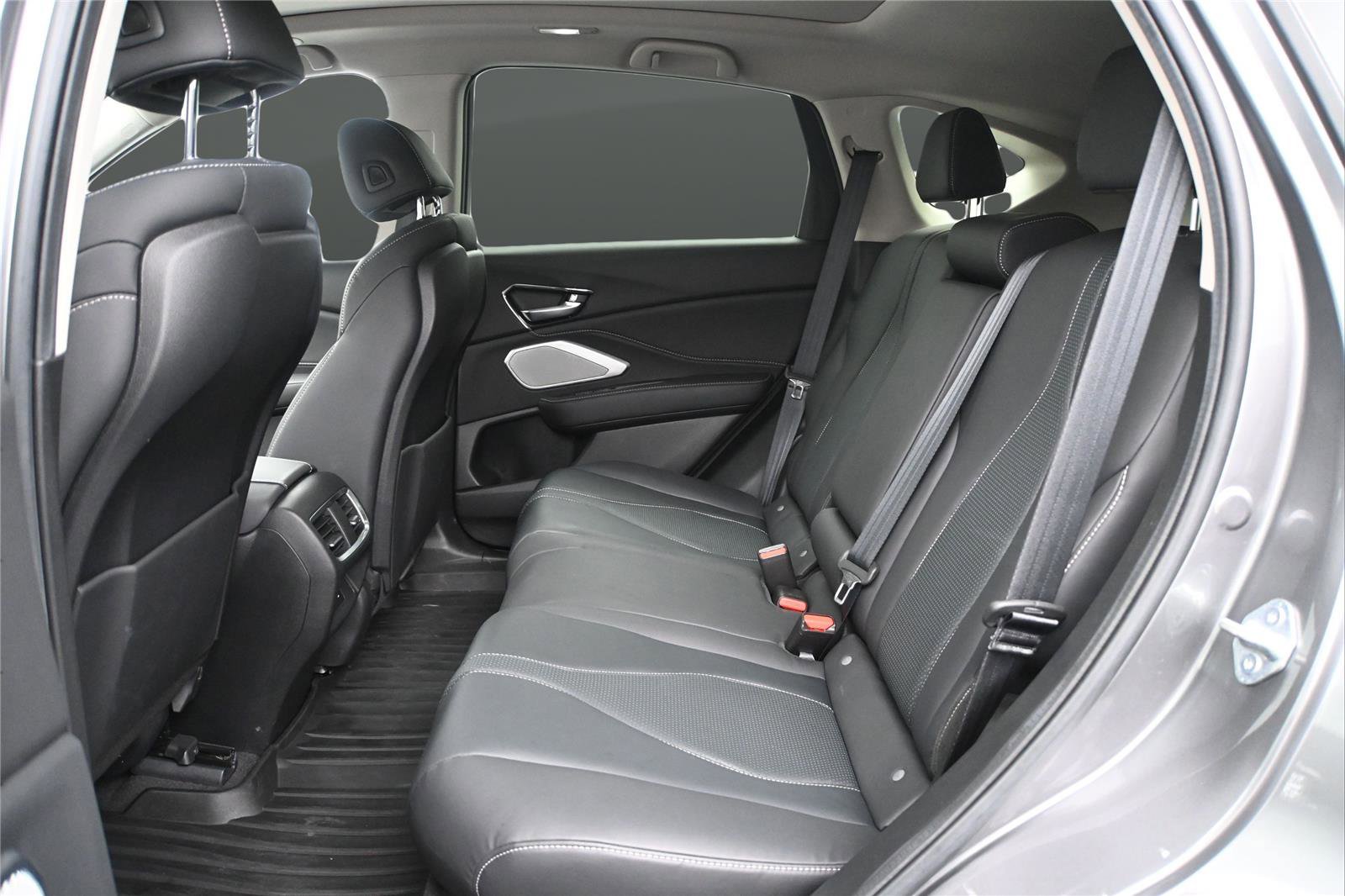 Certified 2024 Acura RDX SH-AWD w/ Technology Package image 8
