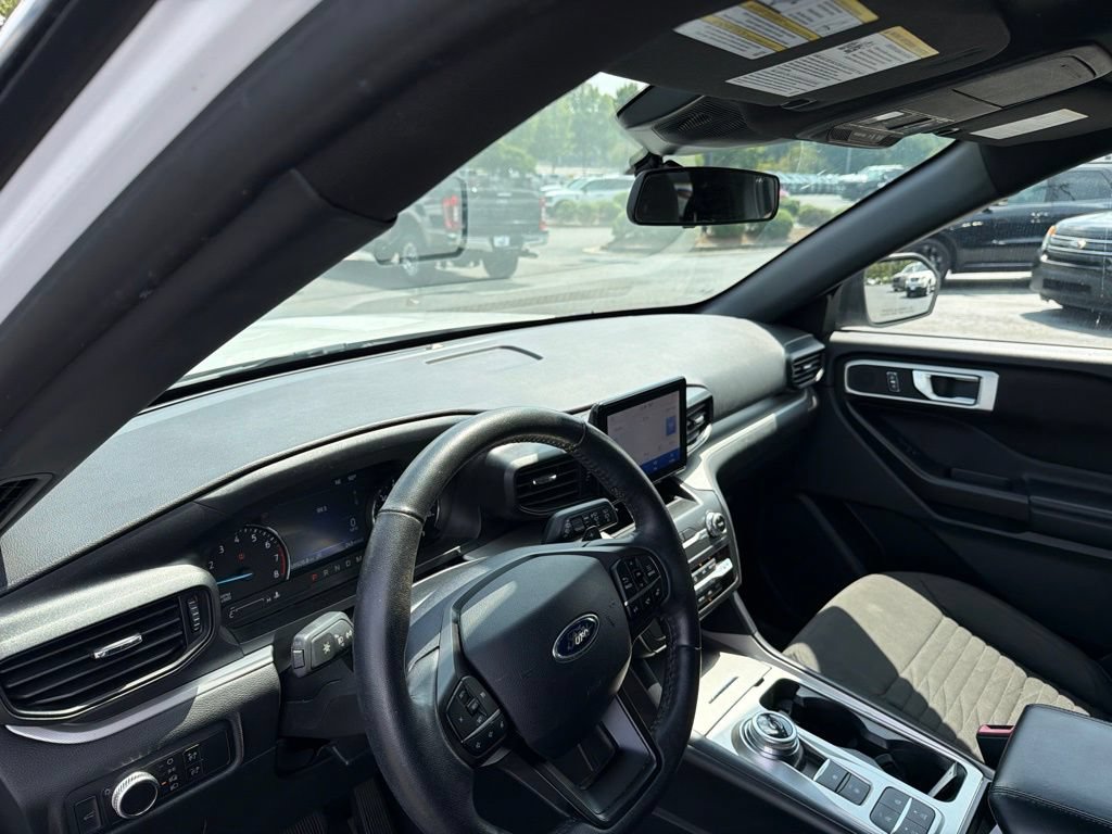 Used 2020 Ford Explorer XLT RWD image 8