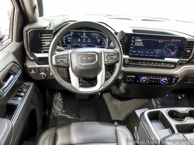 Certified 2025 GMC Sierra 1500 SLT image 2