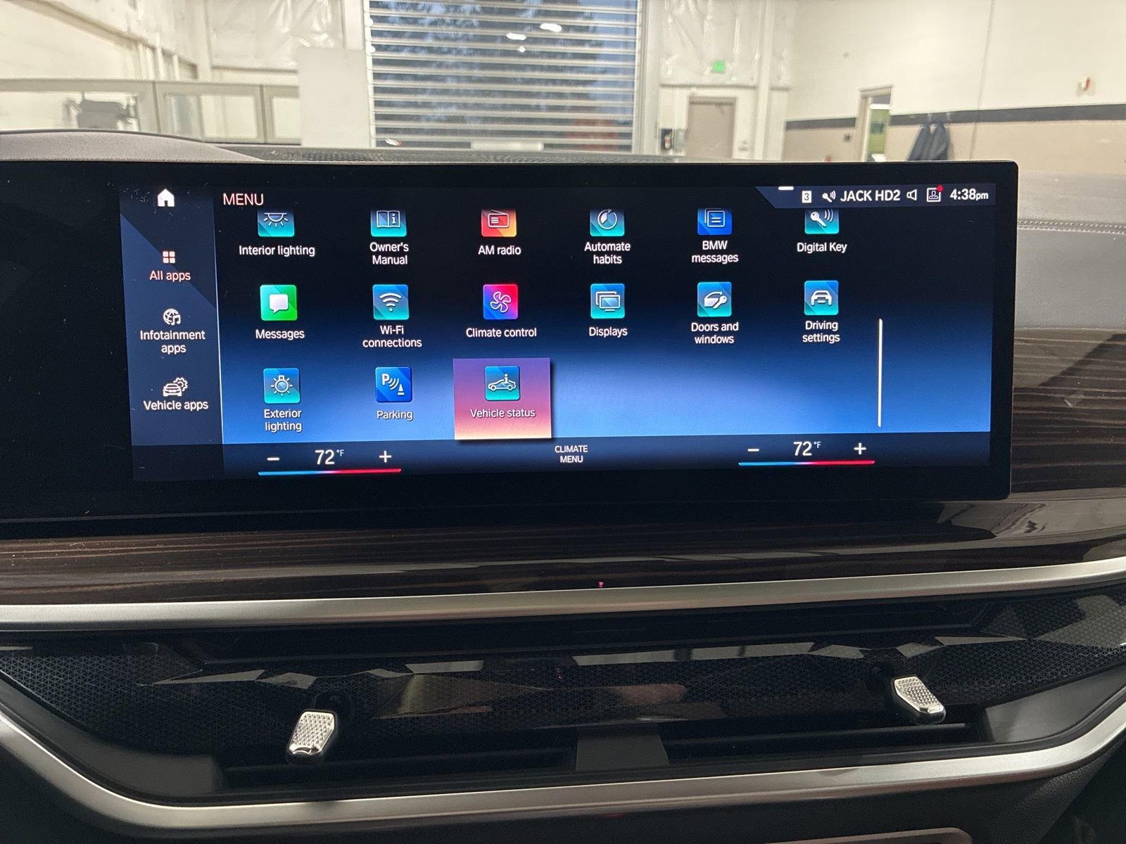 Used 2023 BMW X7 xDrive40i w/ M Sport Package image 22