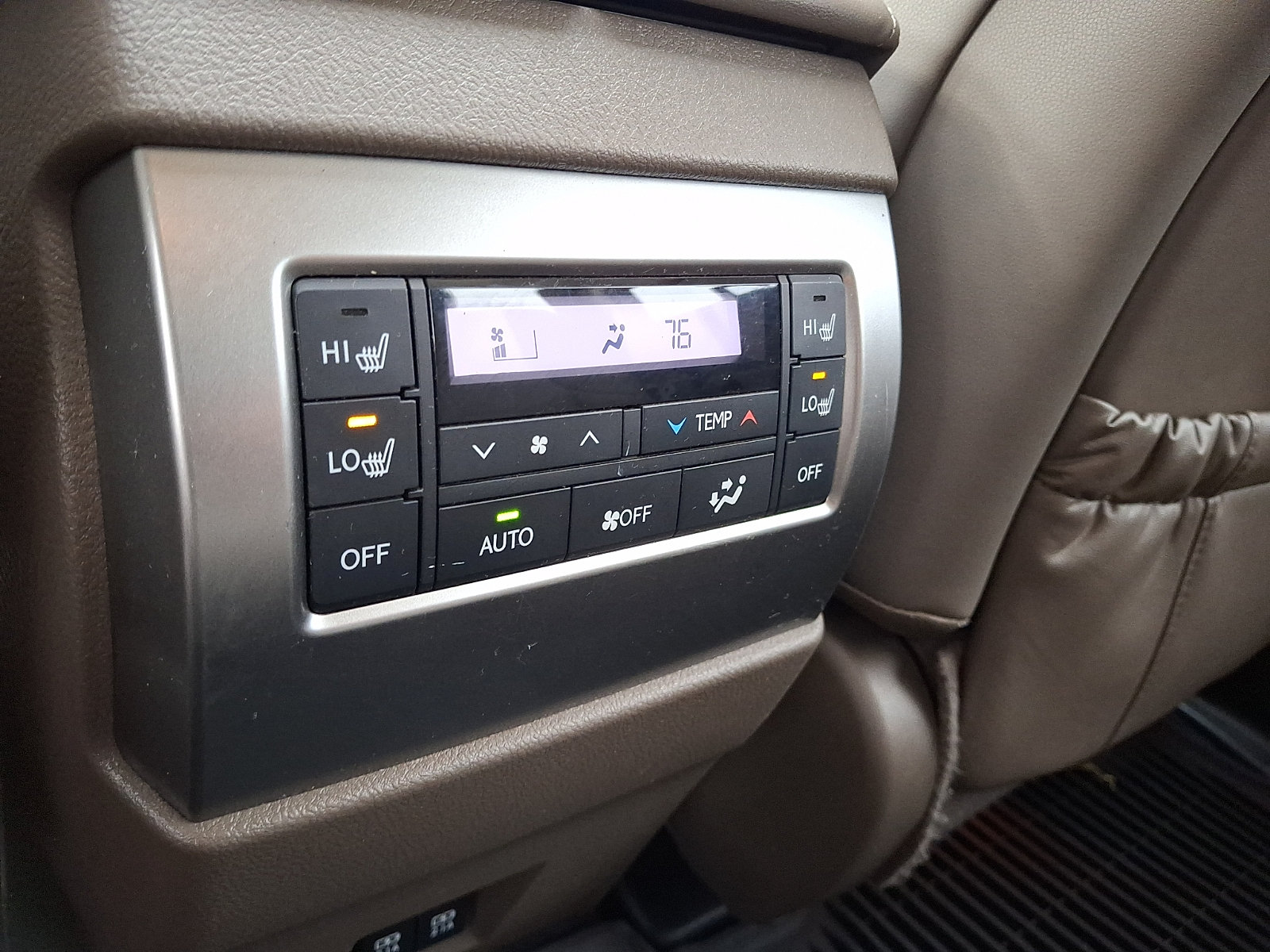 Certified 2023 Lexus GX 460 Premium w/ Premium Package AWD/4WD image 11