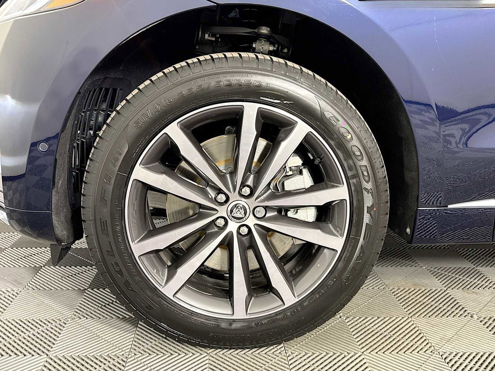 New 2025 Jaguar F-PACE R-Dynamic S image 30