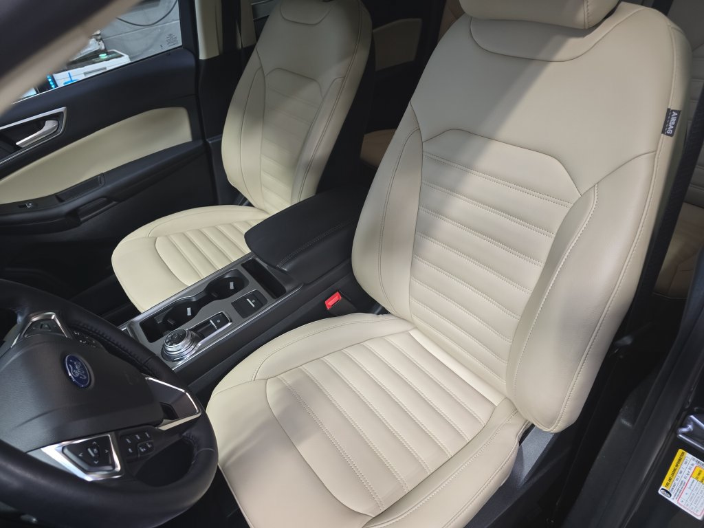 Used 2023 Ford Edge SEL w/ Convenience Package AWD/4WD image 16