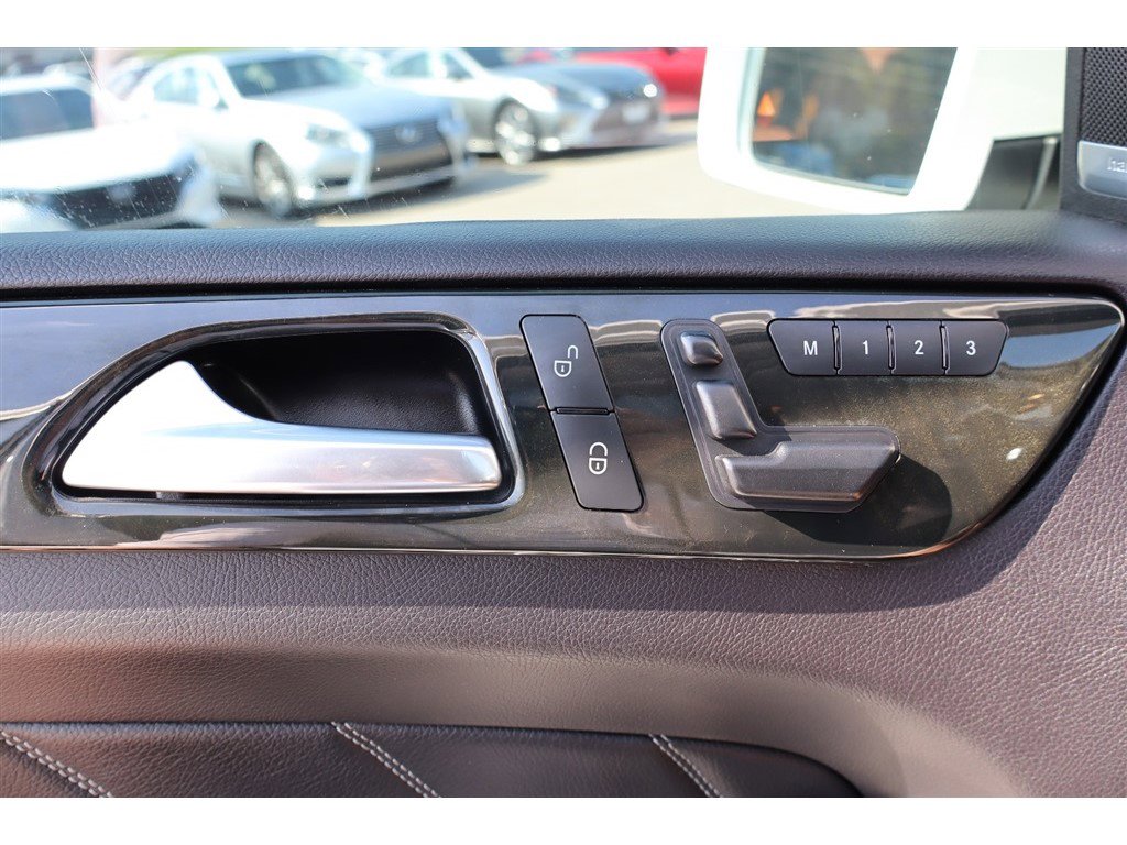 Used 2016 Mercedes-Benz GL 450 4MATIC image 31