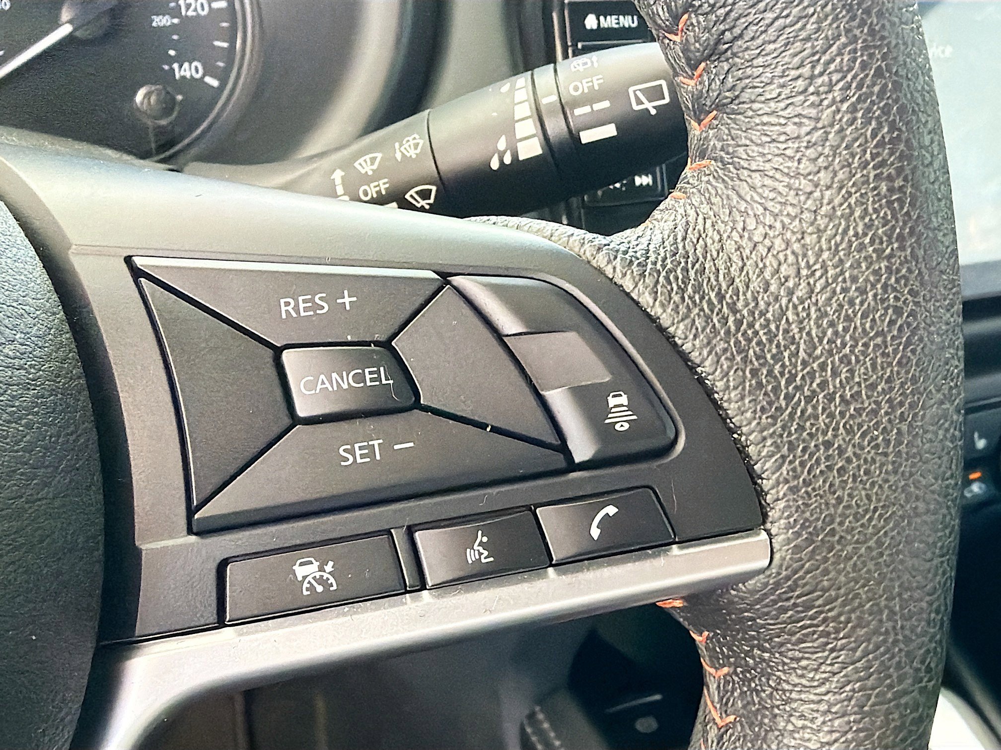 Used 2021 Nissan Kicks SR w/ SR Premium Package image 35