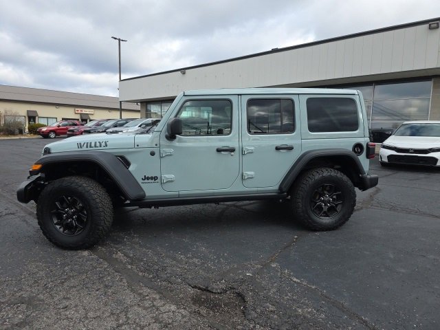 Used 2024 Jeep Wrangler Willys image 3