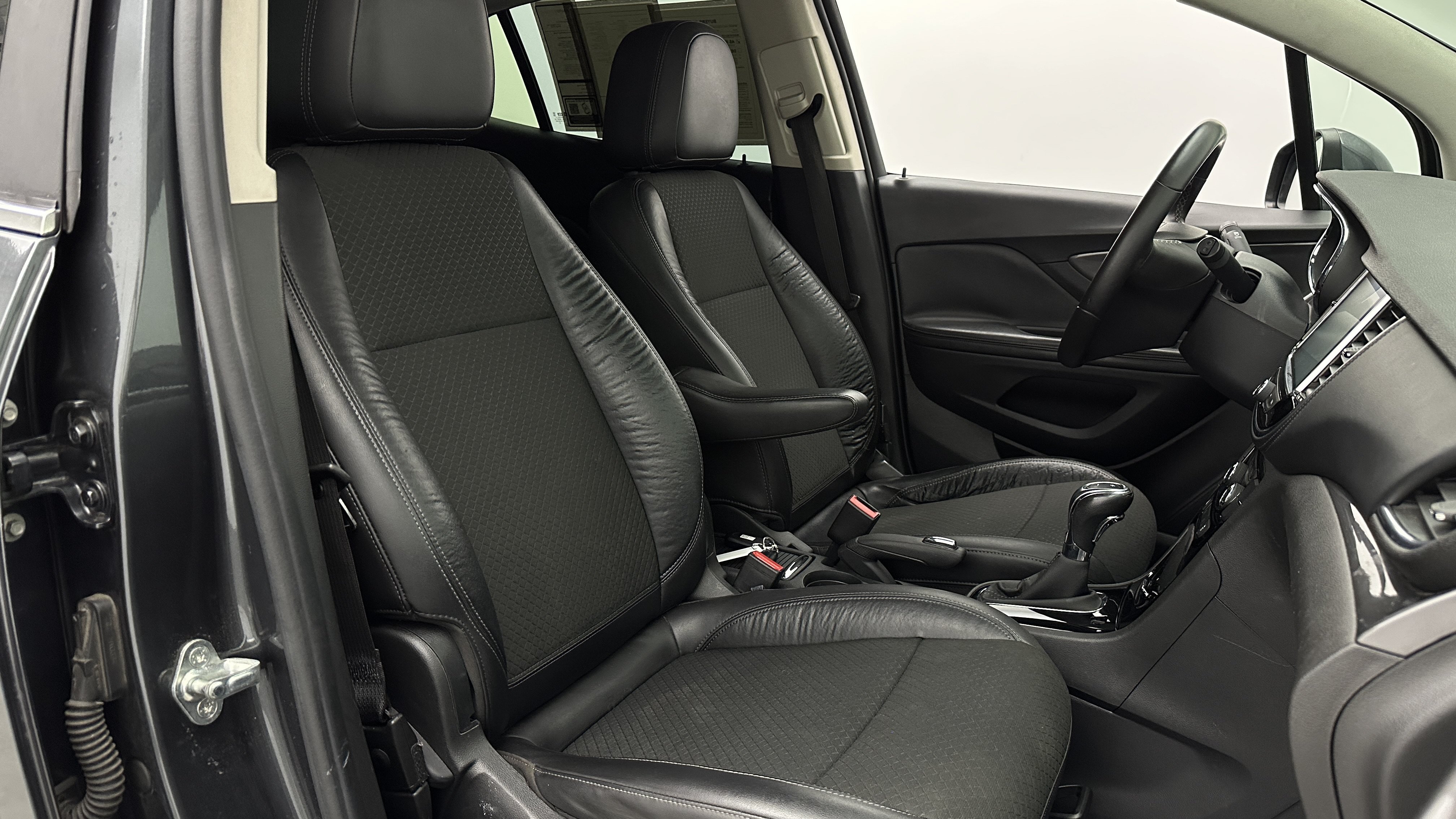 Used 2017 Buick Encore Preferred FWD image 35