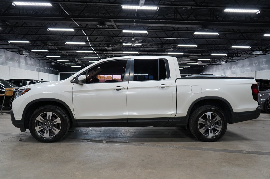 Used 2017 Honda Ridgeline RTL-T image 2