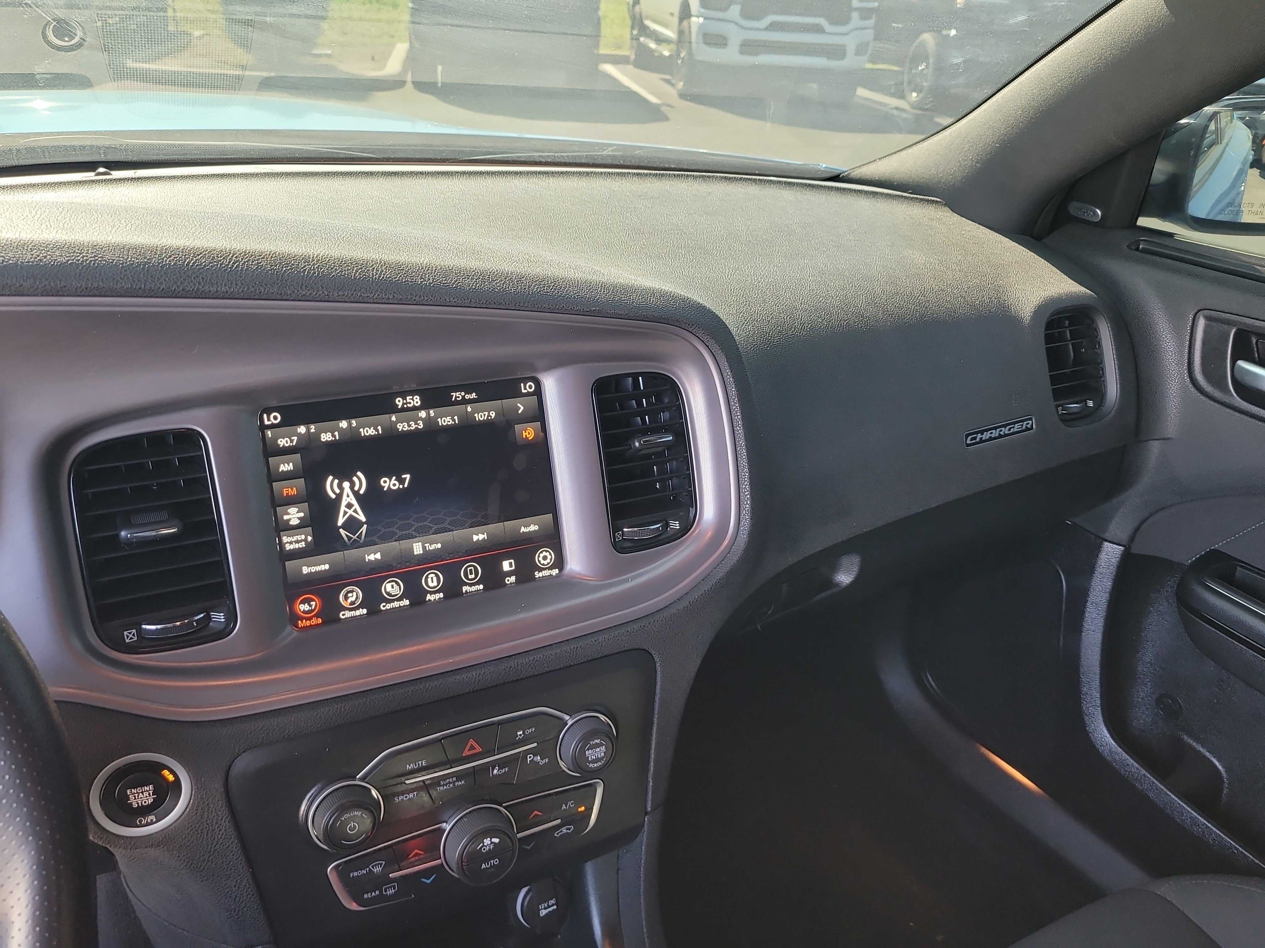 Used 2023 Dodge Charger R/T w/ Performance Handling Group image 19