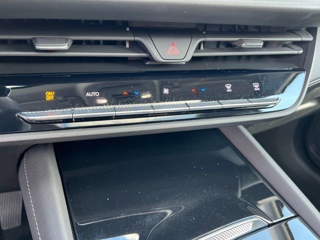 Certified 2025 Buick Envision Avenir AWD/4WD image 20