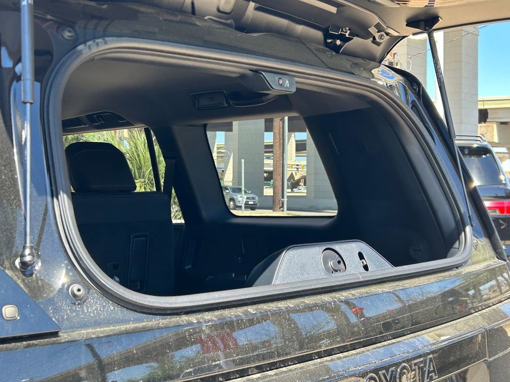 New 2026 Toyota Land Cruiser image 17