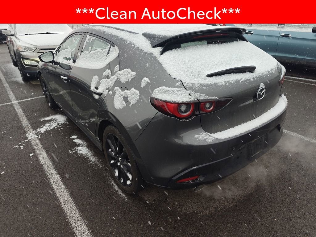 Used 2023 MAZDA MAZDA3 Hatchback w/Premium Plus Pkg image 4